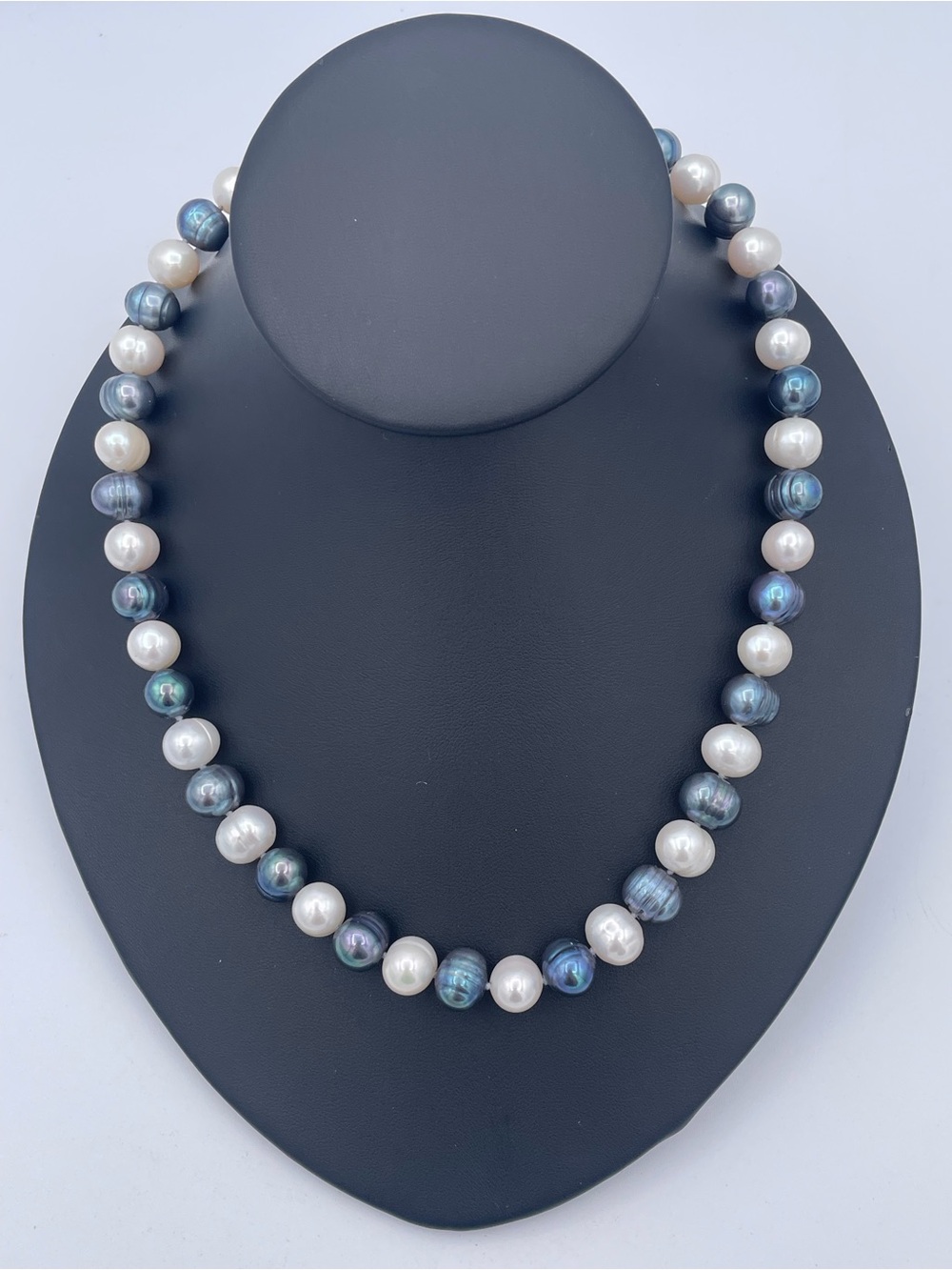 10mm White & Peacock Freshwater Pearl Necklace 925 Sterling Silver Clasp 18”